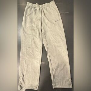 Nike Therma-Fit Sweatpants Men M Athleisure Fleece Lining Gray Adjustable Leg